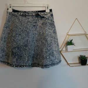 90's Acid wash jean skirt with exposed zipper